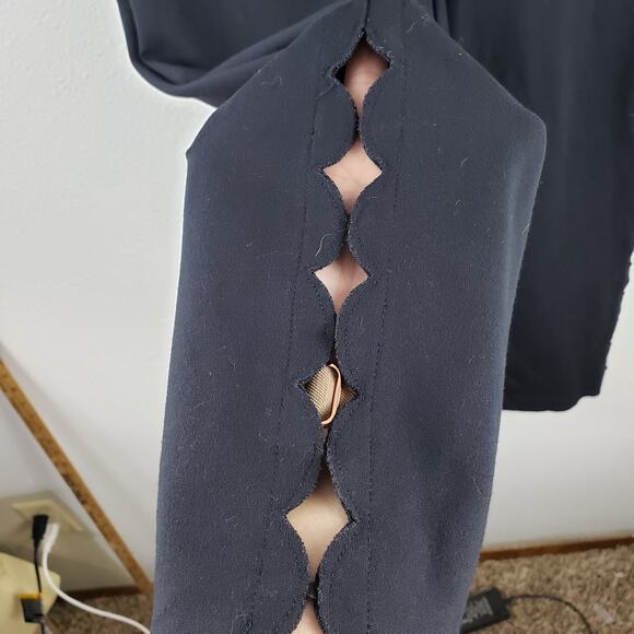 Soft Surroundings Women's L Pull On Ponte Pocket Pants Black Scallop Cutout‎ - Picture 4 of 11